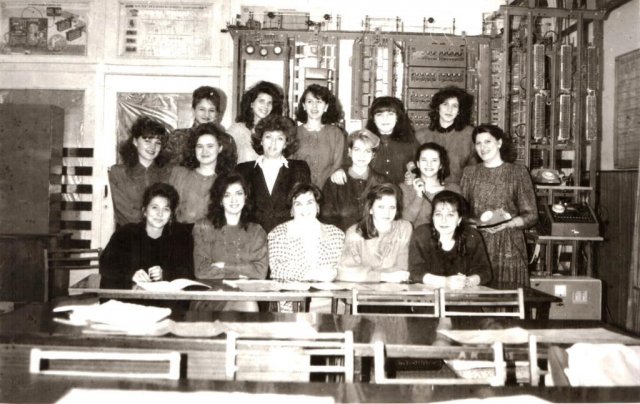 студенты радиотехн. отд. вып.1994